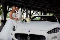 sydney-wedding-bride-and-groom-holroyd-brick-works-park-maserati-2250-20170218-SAV-min